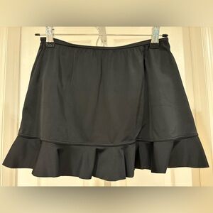 NWOT A Shore Fit Swim Black Ruffle Hem Skort size 6
